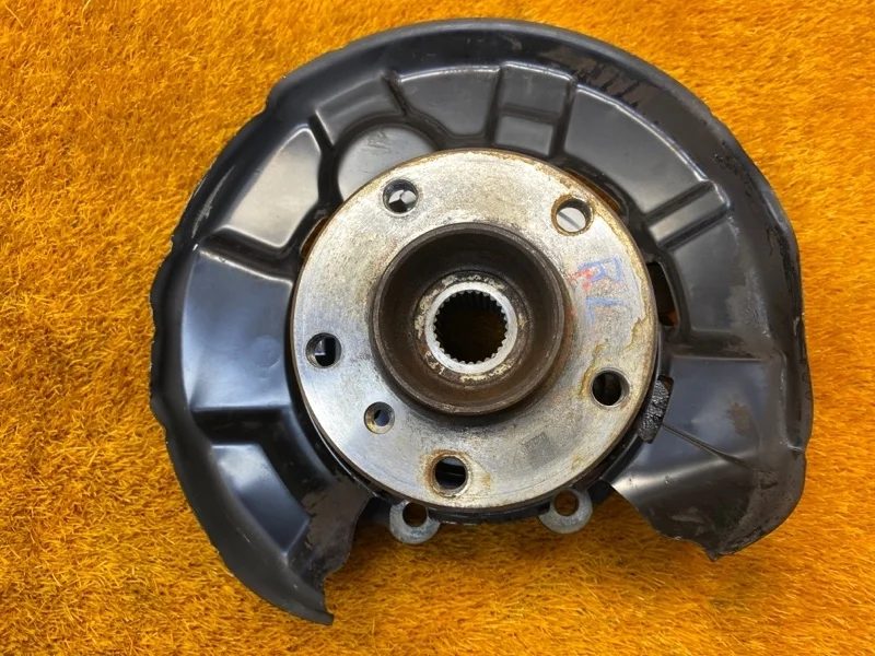 Ступица BMW 1-Series 2013 33326792515 F20 N13B16A, задняя левая