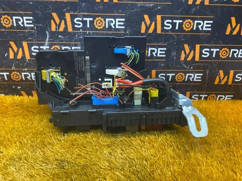 Блок предохранителей Mercedes-Benz E-Class 2011 A2129005001 C207 276.957, задний