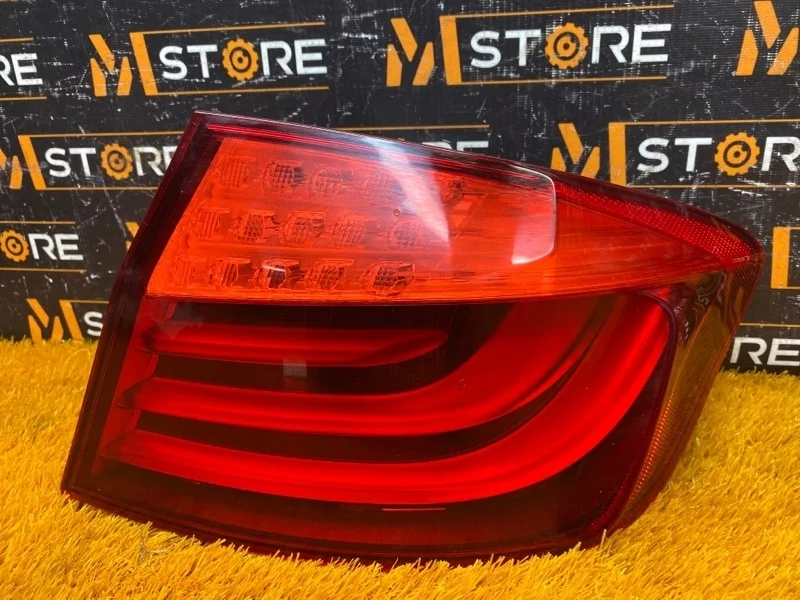 Фонарь задний BMW 5-Series 2012 63217203230 F10 N20B20A, правый