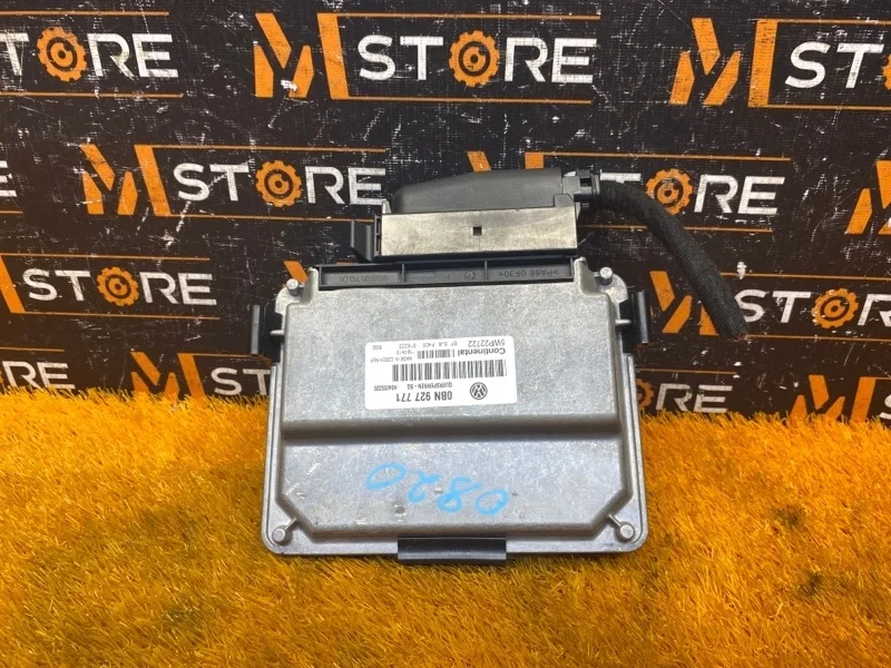 Блок управления раздаточной коробкой Volkswagen Touareg 2013 0BN927771 7P CGRA