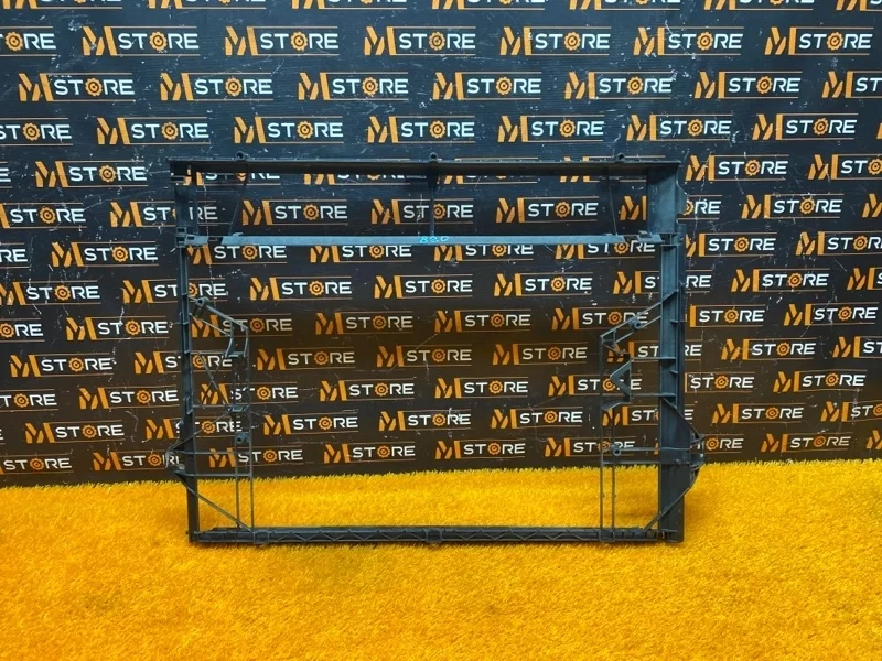 Рамка радиатора Volkswagen Touareg 2013 7P0121201J 7P CGRA