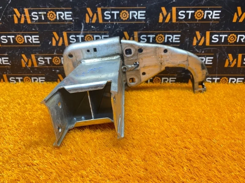 Кронштейн усилителя бампера Audi A6 2012 4G0807133F C7/4G CHVA, передний левый