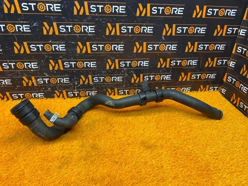 Патрубок радиатора нижний Volvo Xc60 2016 32249278 DZ61 B5254T12