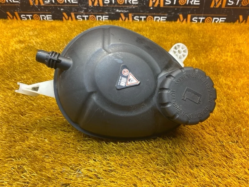 Бачок расширительный Mercedes-Benz C-Class 2014 A2045000049 W205 274.920