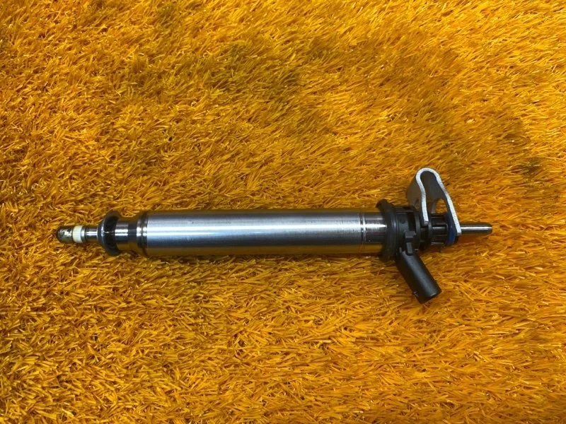 Форсунка топливная Mercedes-Benz E-Class 2013 A2780700687 W212 276.952