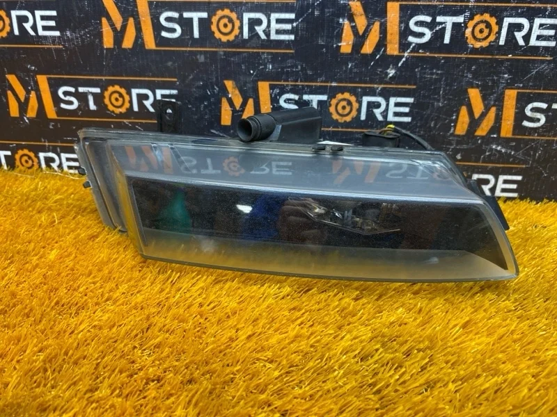 Фара противотуманная BMW 1-Series 2007 7181288 E87 N45B16A, правая