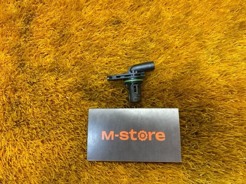 Датчик положения распредвала Mercedes-Benz M-Class 2012 A2761530028 W166 276.955