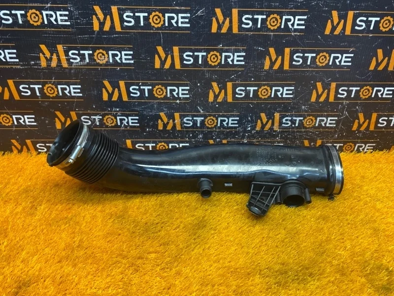 Патрубок интеркулера Bmw 6-Series 2011 13717605585 F13 N55B30A