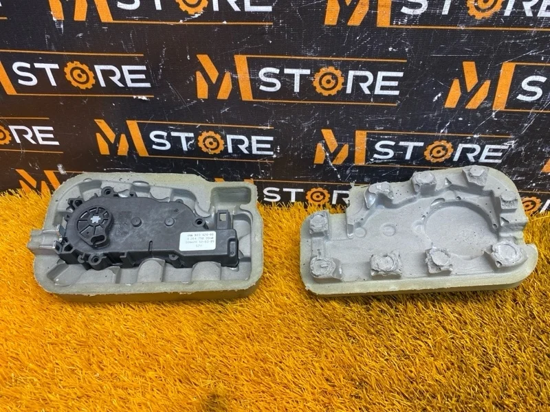 Активатор замка багажника Mercedes-Benz M-Class 2012 A2047500060 W166 276.955