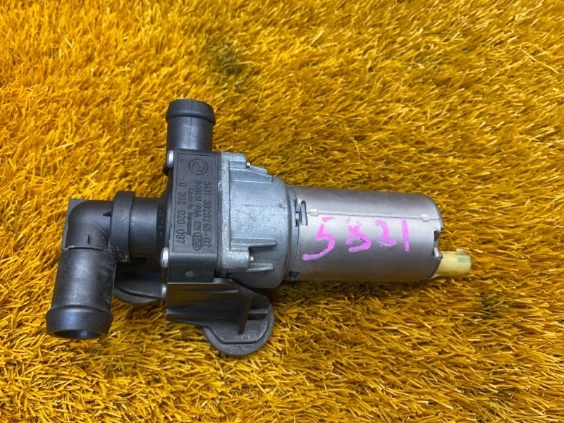 Помпа дополнительная Bmw X1 2010 64116928246 E84 N46B20B