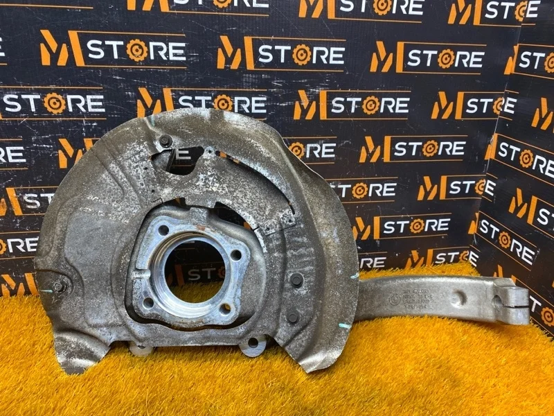 Кулак поворотный Bmw X5 2009 31216773783 E70 N52B30A, передний левый