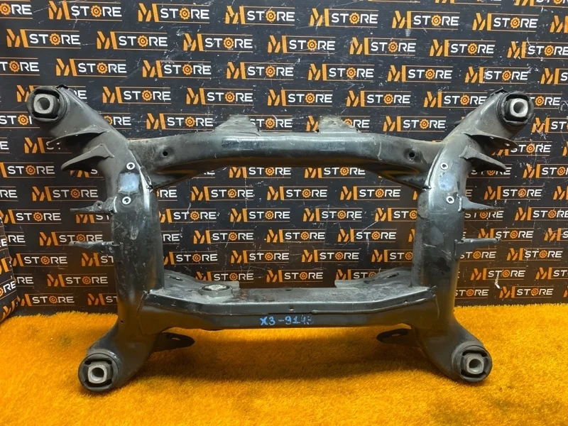 Балка поперечная (подрамник) BMW X3 2013 33316857983 F25 N47D20C, задняя
