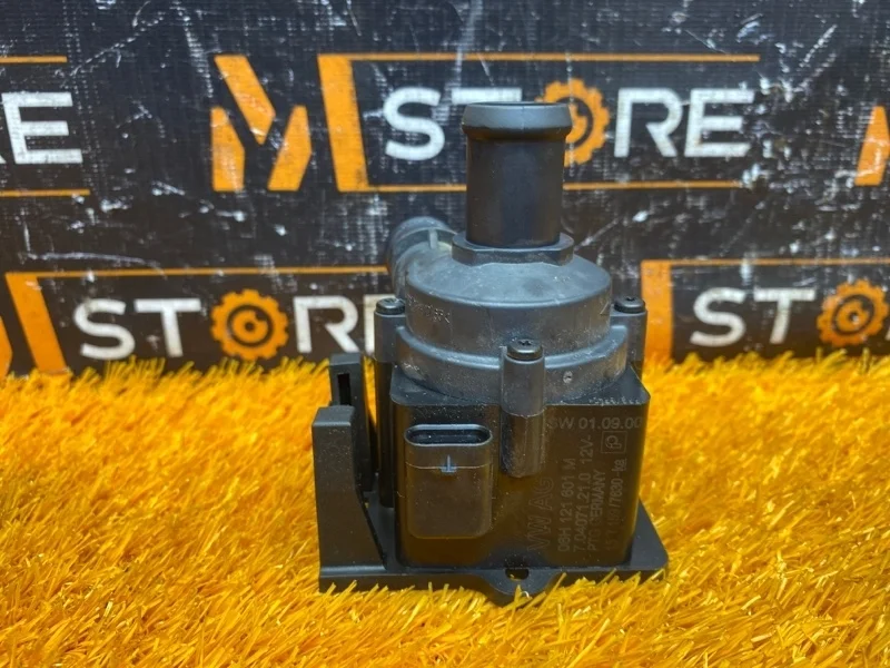 Помпа дополнительная Audi A4 06H121601M B8/8K CDNB