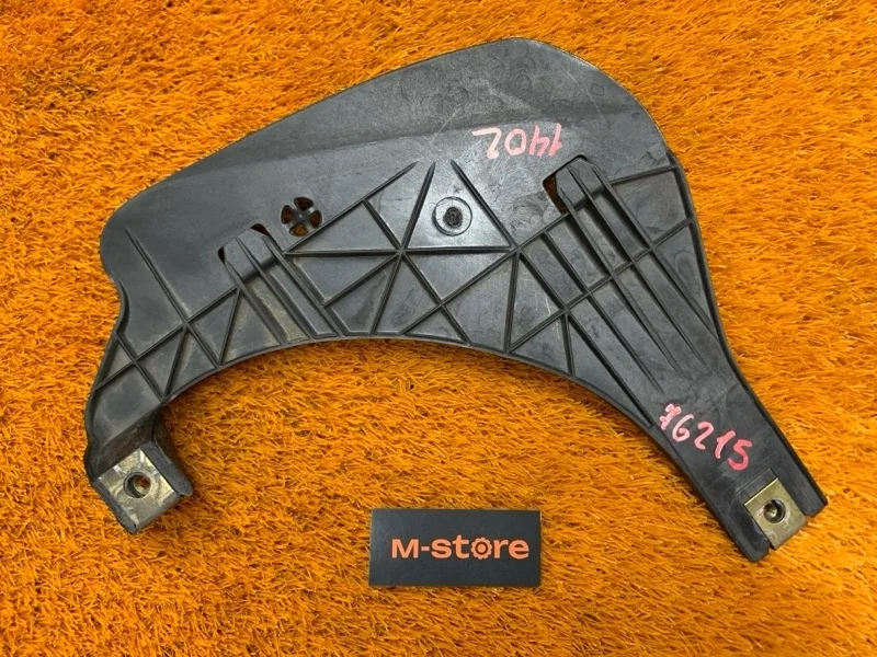 Кронштейн фары Audi A4 2003 8E0941454 B6/8E AMB, правый