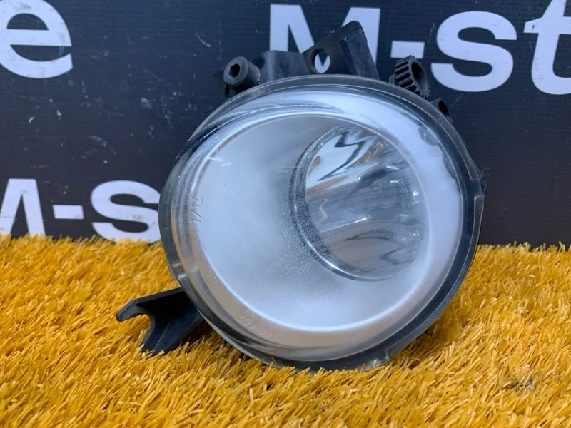 Фара противотуманная Volkswagen Touareg 2004 7L6941700B 7L AXQ, правая