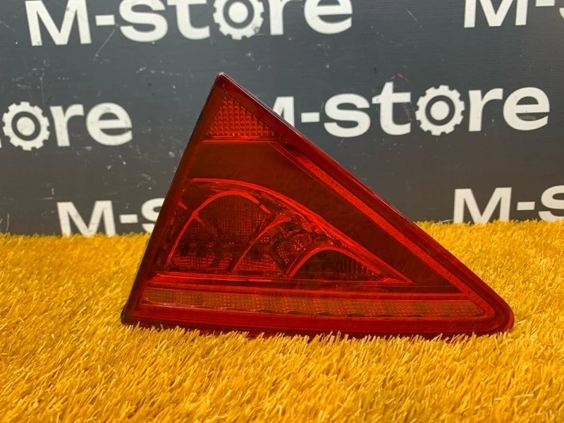 Фонарь крышки багажника Audi A7 2011 4G8945094 4G CGWB, правый