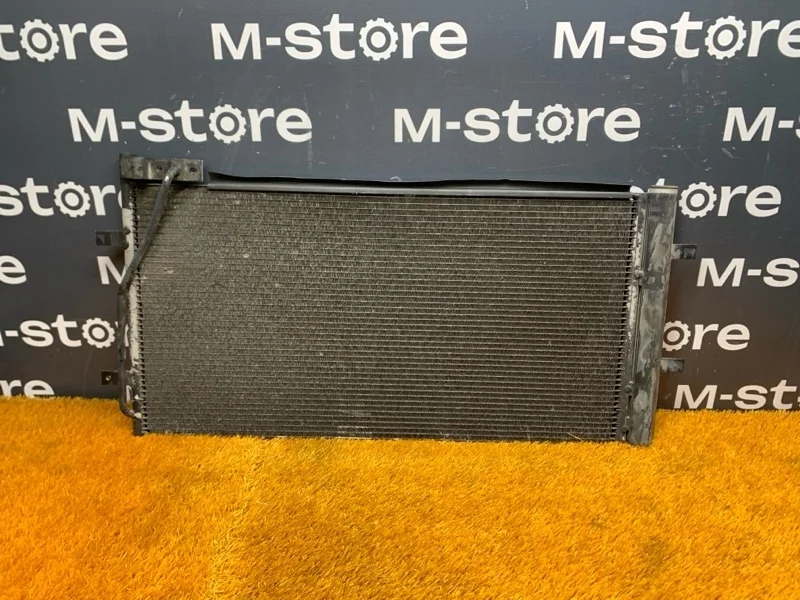 Радиатор кондиционера Audi Q3 2012 8U0260401C 8U CPSA