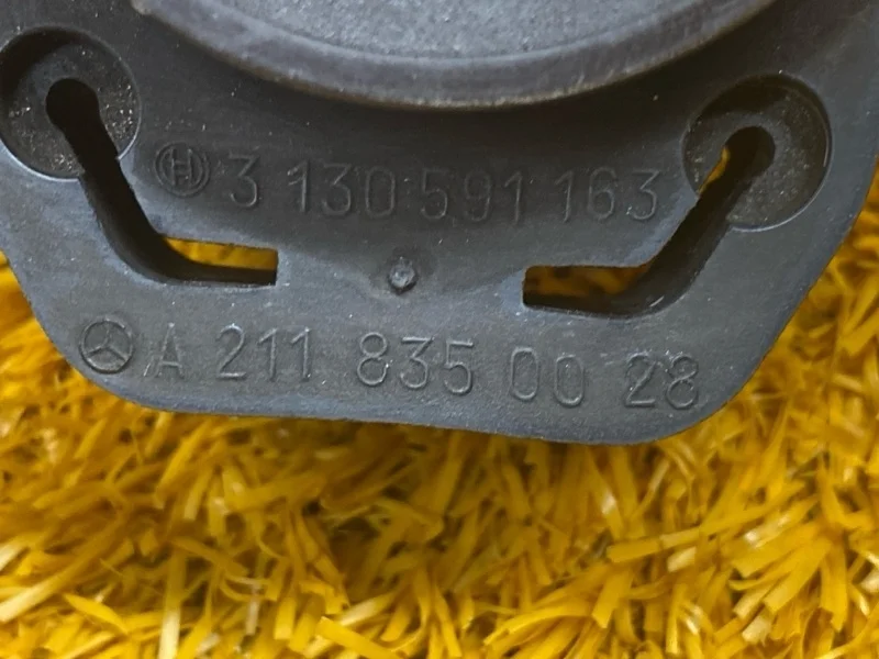 Помпа дополнительная Mercedes-Benz Cls-Class 2011 A2118350364 W218 276.952