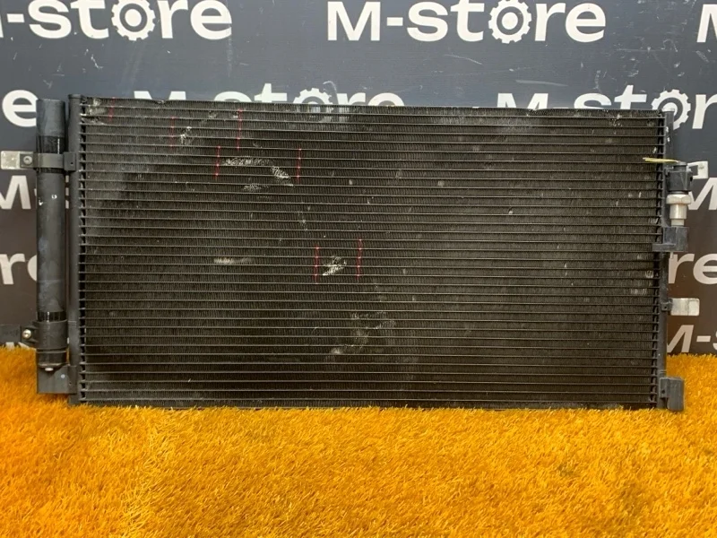 Радиатор кондиционера Audi Q5 2012 8T0260401C 8R CNCD