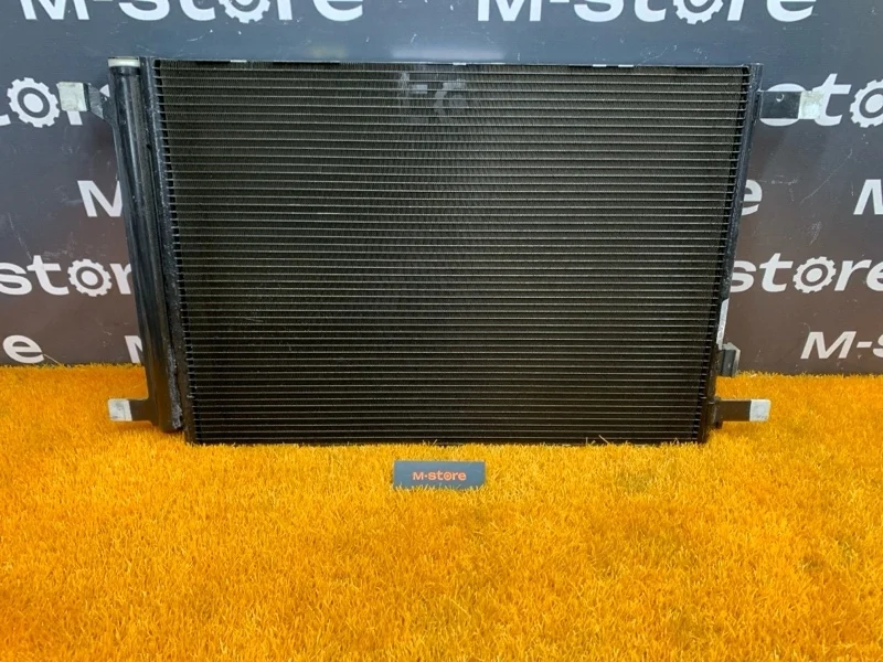 Радиатор кондиционера Audi A3 2013 5Q0816411N 8V CJSB