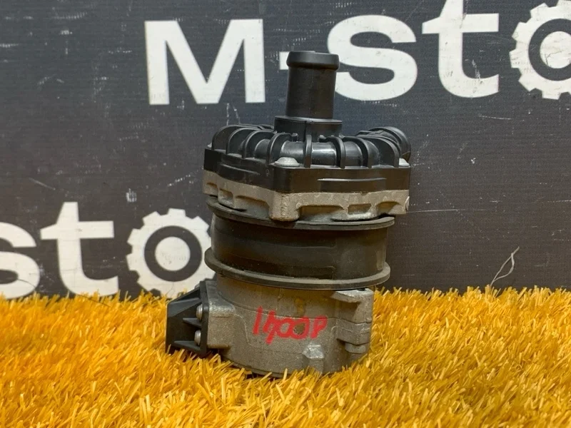 Помпа дополнительная Audi A7 2013 8K0965567 4G CGW