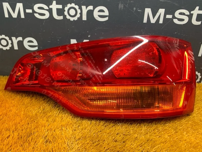 Фонарь задний Audi Q7 2007 4L0945094 4LB BAR, правый