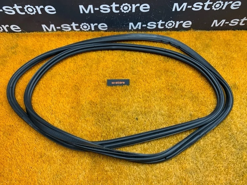 Уплотнитель багажника BMW X5 2013 51767385847 F15 N57D30A