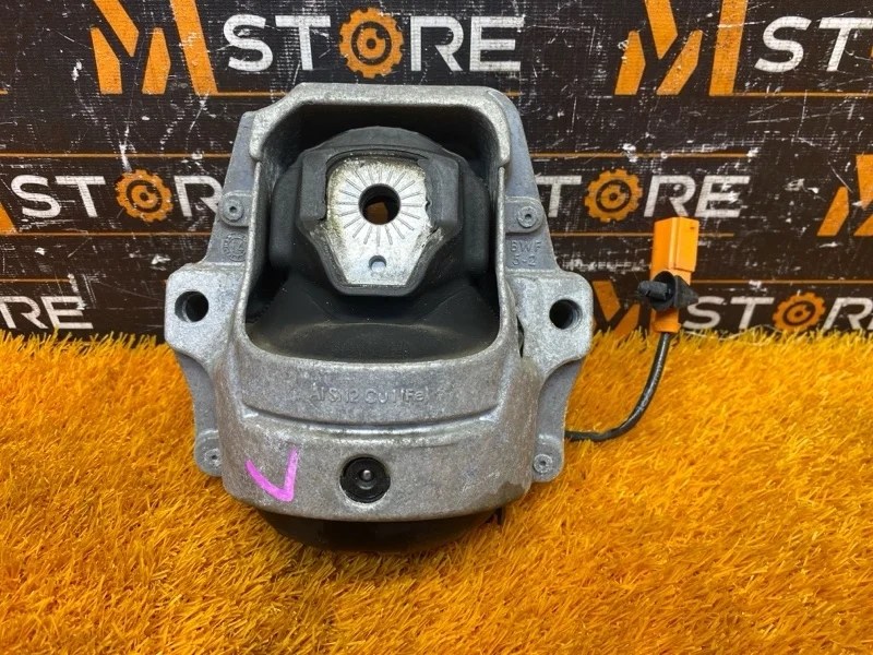 Подушка двигателя Audi A4 2014 8R0199381C B8/8K CDN, левая