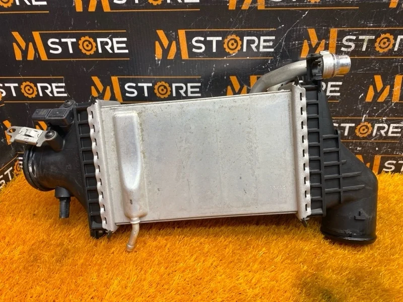 Интеркулер Mercedes-Benz C-Class 2015 A2740900414 W205 274.910