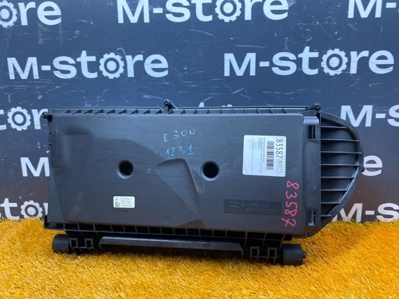 Корпус воздушного фильтра Mercedes-Benz E-Class 2012 A2760901601 W212 276.952