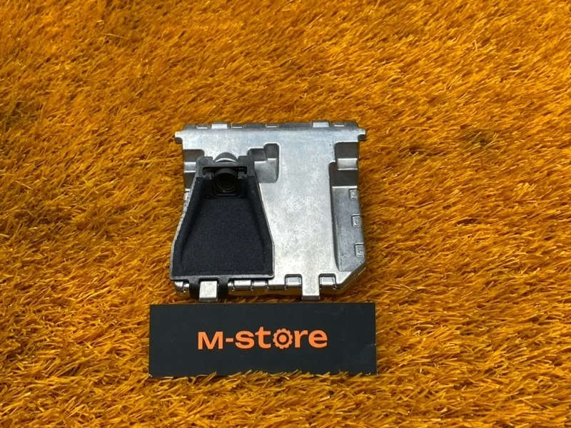 Камера переднего вида Mercedes-Benz E-Class 2012 A0009050338 W212 276.952, передняя