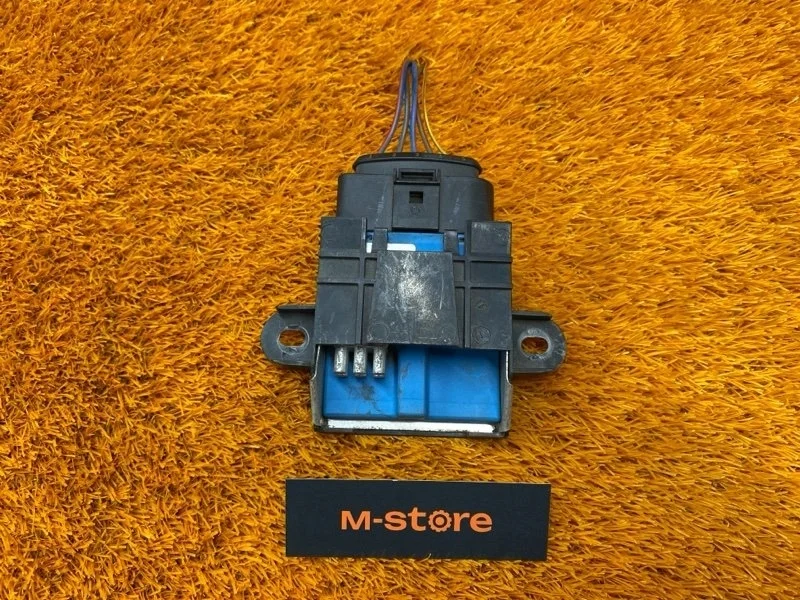 Блок управления топливным насосом Volkswagen Tiguan 5N0906093C 5N CTHA