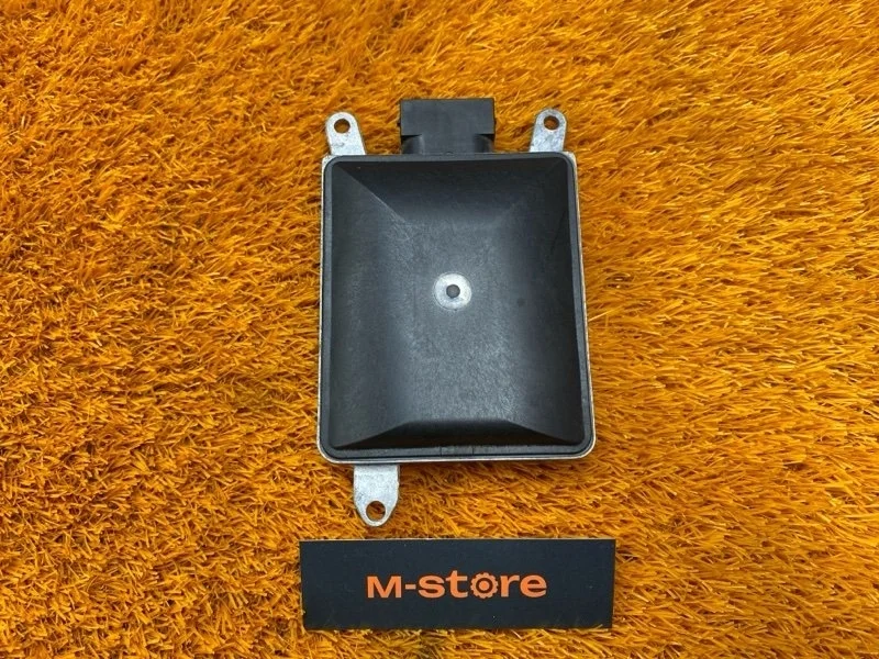 Датчик слепых зон (радарный датчик) Audi A5 2013 8T0907566B 8T CDN, задний