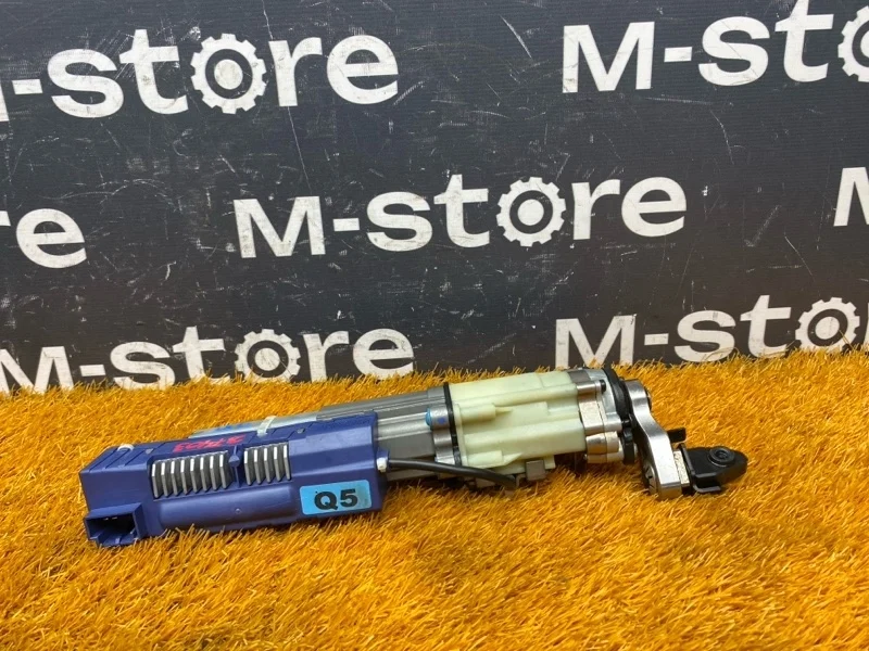 Мотор открывания багажника Audi Q5 2011 8R0827852B 8R CDNC, правый