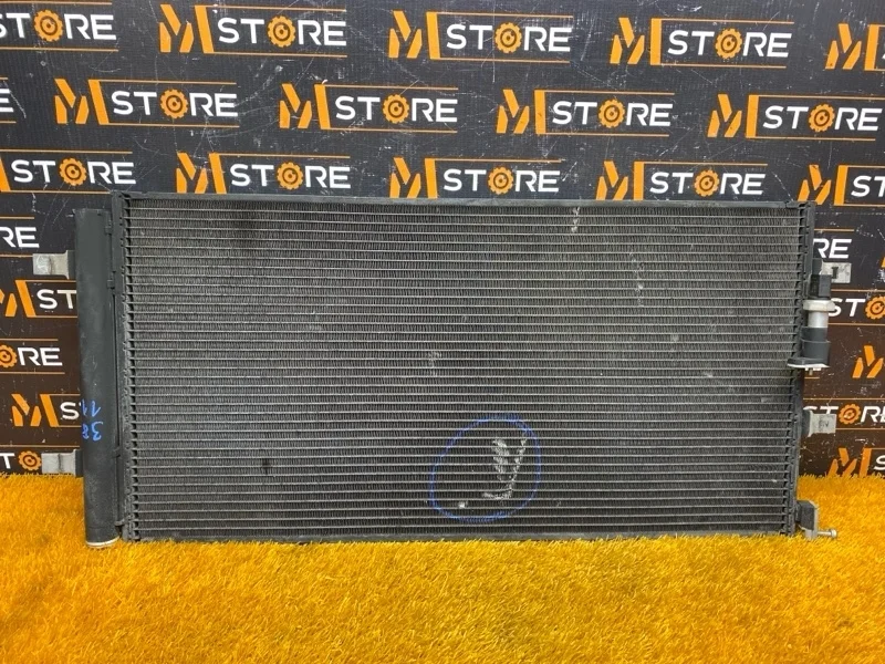 Радиатор кондиционера Audi Q5 2011 8K0260401T 8R CDNC