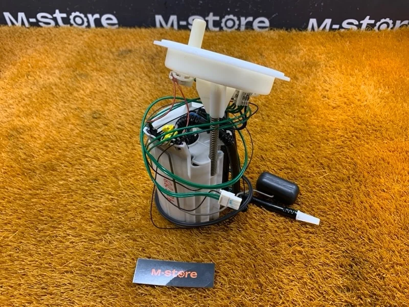 Бензонасос Bmw 5-Series 2005 6764141 E61 N52B30A, правый