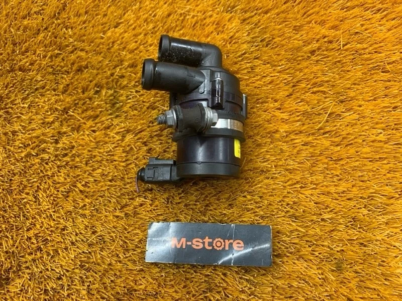 Помпа дополнительная Audi Q7 2011 7L0965561K 4LB CJT