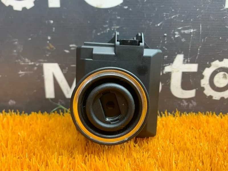 Замок зажигания Mercedes-Benz E-Class 2009 A2129055200 W212 272.980