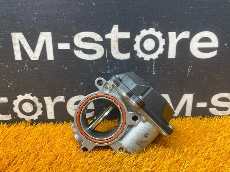 Дроссельная заслонка Audi Q7 2011 057128063D 4LB CJT