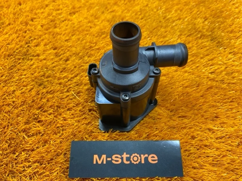 Помпа дополнительная Audi Q5 2014 06H121601M 8R CNC