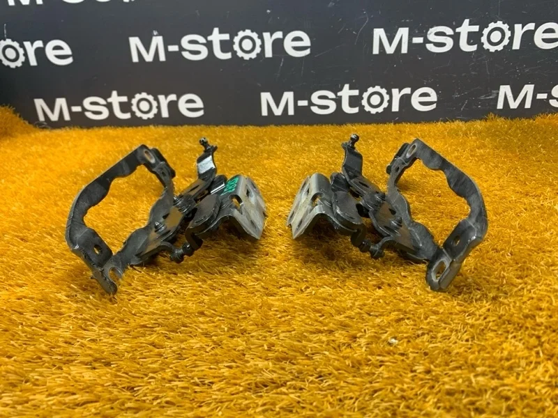 Петля капота Mercedes-Benz C-Class 2007 A2048800728 W204 271.950