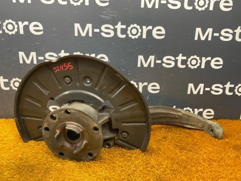 Ступица Audi Q7 2011 7P6407246A 4LB CJT, передняя правая