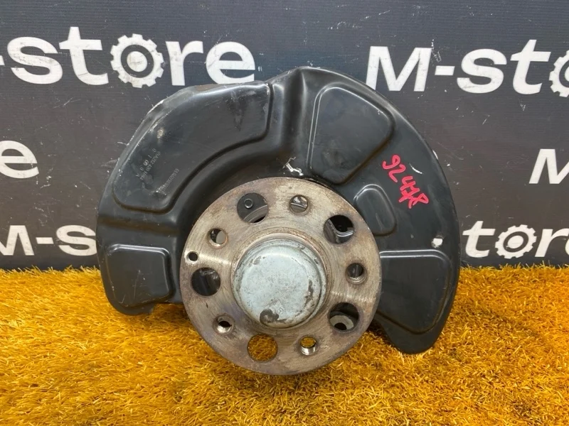 Ступица Mercedes-Benz E-Class 2009 A2123322301 W212 272.980, передняя левая