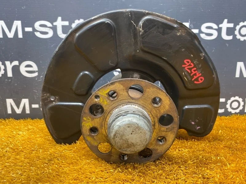 Ступица Mercedes-Benz E-Class 2009 A2123322401 W212 272.980, передняя правая