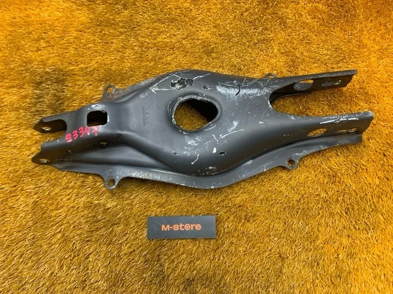 Рычаг подвески нижний Mercedes-Benz Cls-Class 2012 A2123520202 W218 276.952, задний левый