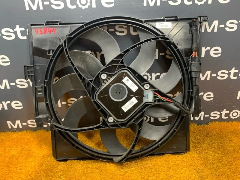 Вентилятор радиатора Bmw 1-Series 2012 17427640509 F20 N13B16A