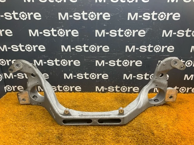 Кронштейн подушки двигателя Volkswagen Touareg 2014 7P0199207A 7P CGRA, передний