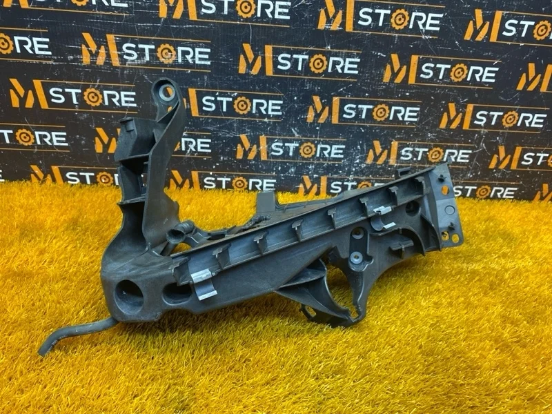 Кронштейн фары Audi A5 2013 8T0805607 8T CDN, левый