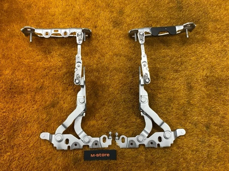 Петля капота Mercedes-Benz E-Class 2010 A2048800228 W212 642.850