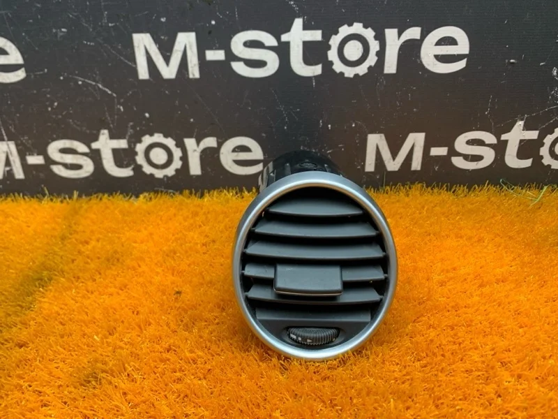 Дефлектор воздушный Mercedes-Benz M-Class 2006 A1648302154 W164 272.967, передний